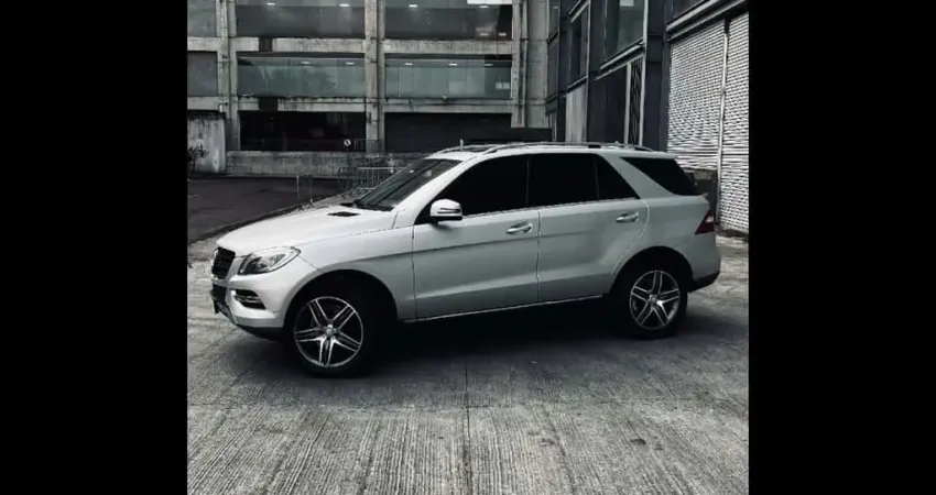 Mercedes-Benz ML 350 3.0 BLUETEC SPORT V6 DIESEL 4P AUTOMÁTICO