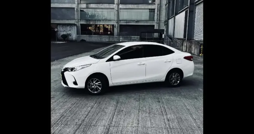 Toyota YARIS 1.5 16V FLEX SEDAN XS MULTIDRIVE