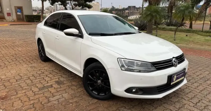 VOLKSWAGEN JETTA 2.0 COMFORTLINE FLEX 4P TIPTRONIC