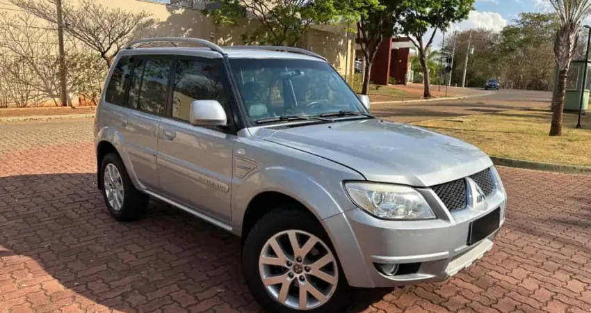 MITSUBISHI PAJERO TR4 2.0 4X2 16V 140CV FLEX 4P AUTOMÁTICO