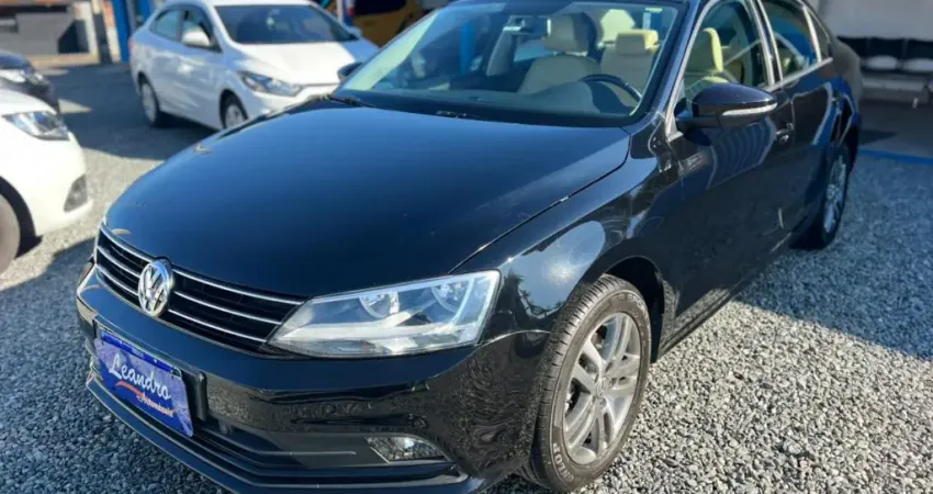 VOLKS JETTA 1.4 TURBO CONFORTLINE