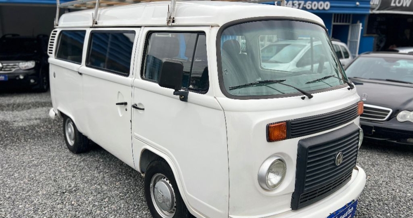 VOLKS KOMBI LOTÇÃO 1.4 MI
