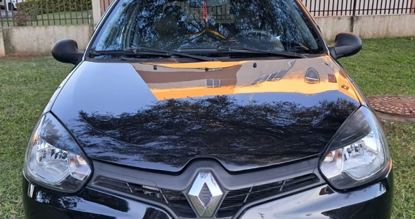 Clio em ótimas condições super cuidado 