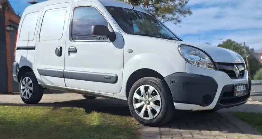 Renault Kangoo 2018 1.6 express 16v flex 4p manual