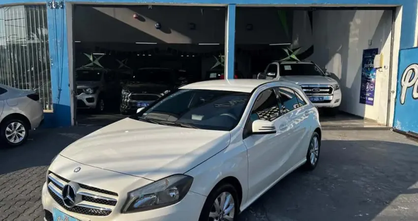 MERCEDES-BENZ A200TURBO 2015