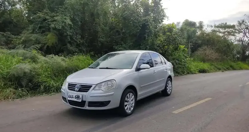 VOLKSWAGEN POLO SEDAN 1.6 2011
