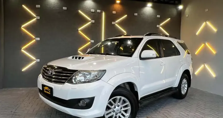 TOYOTA HILUXSW4 SRV4X4 2012