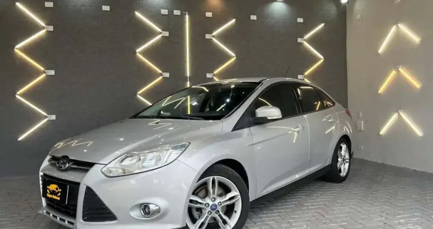 FORD FOCUS SE AT 2.0T 2014