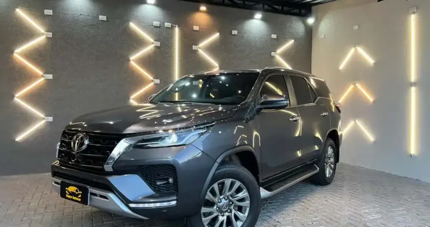 TOYOTA HILUX SWSRXA4FD 2024