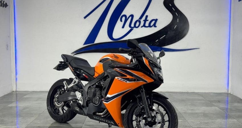 moto impecável, baixo km