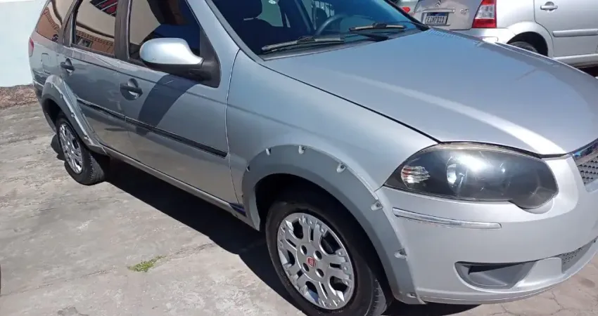 FIAT PALIO WEEKEND TREKKING 1.6 16V  4P