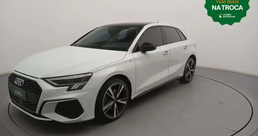 Audi A3 2024 2.0 40 tfsi mhev sportback performance black s-tronic