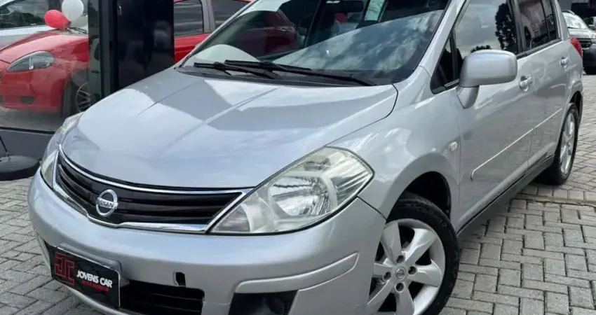 NISSAN TIIDA 18S FLEX 2013