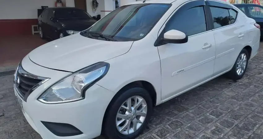 NISSAN NISSAN VERSA 16SV FLEX 2018