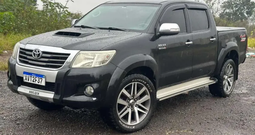 TOYOTA HILUX CD4X4 SRV 2012