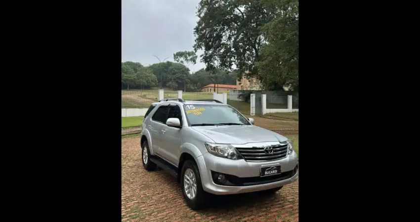 TOYOTA Hilux SW4 2.7 16V 4P SR FLEX AUTOMÁTICO