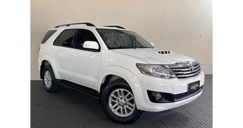 Toyota Hilux sw4 2014 3.0 srv 4x4 7 lugares 16v turbo intercooler diesel 4p automático