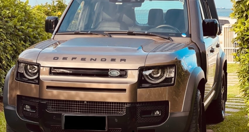 LAND ROVER DEFENDER 2.0 P300 G 110 HSE 