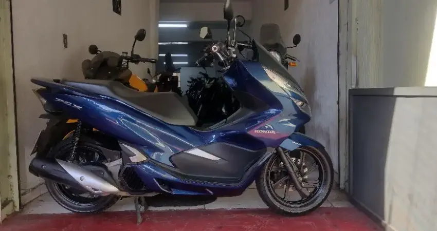 HONDA PCX 150 CBS EM OTIMO ESTADO DE  COM APENAS 19.000KM