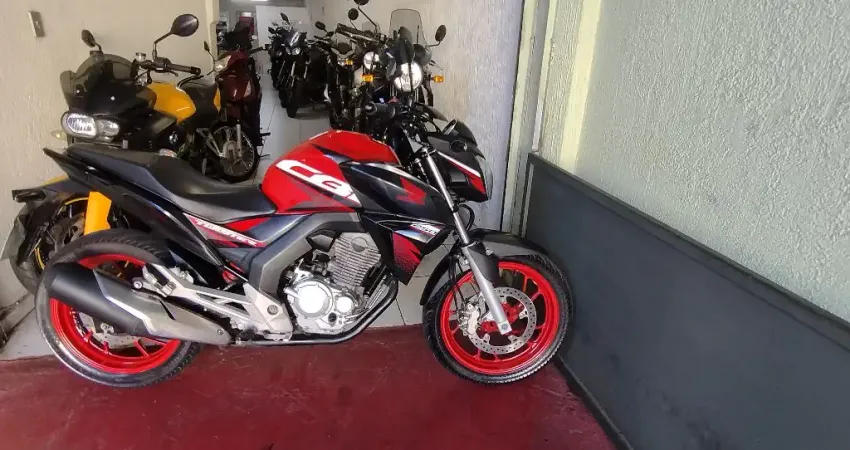 HONDA CB 250F TWISTER CBS FLEX EM OTIMO ESTADO COM 24.000KM ORIGINAIS