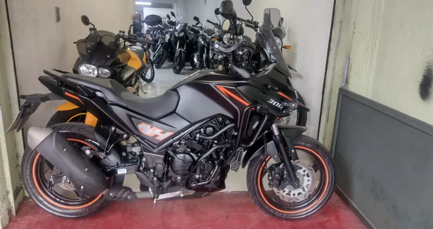 DAFRA NH 300 ABS IMPECAVEL COM ACESSORIOS