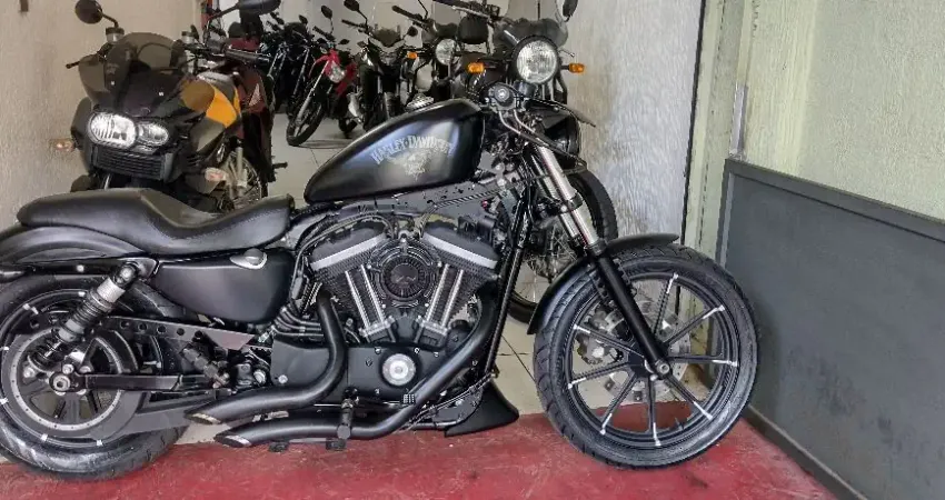 HARLEY DAVIDSON XL 883 IRON IMPECAVEL 