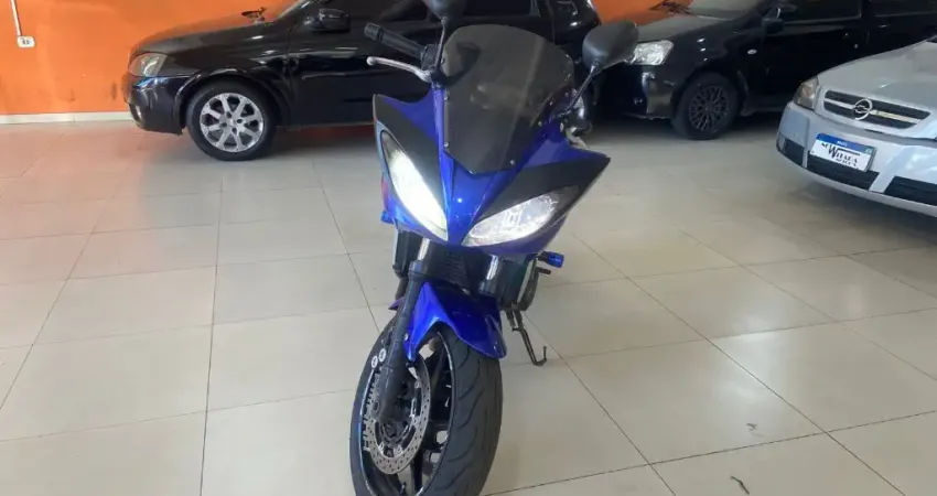 Yamaha Fazer FZ6 SHG Gasolina 2008 - Potência, estilo e emoção sobre duas rodas!