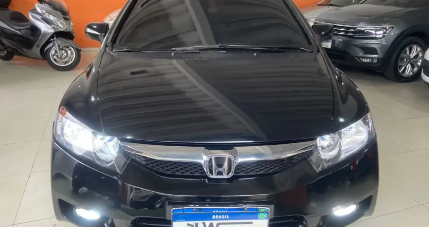 Honda Civic LXS 1.8 – 2009 – Conforto, estilo e confiabilidade Honda!