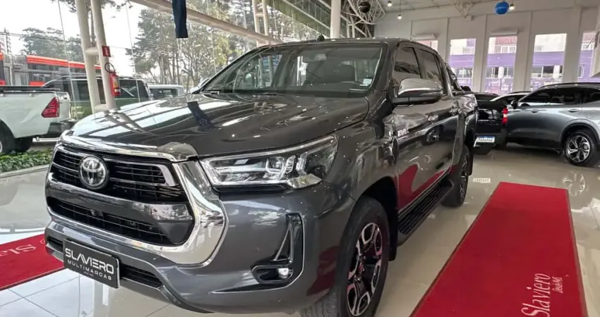 TOYOTA HILUX CD SRX 4x4 2.8 TDI 16V Diesel Aut.