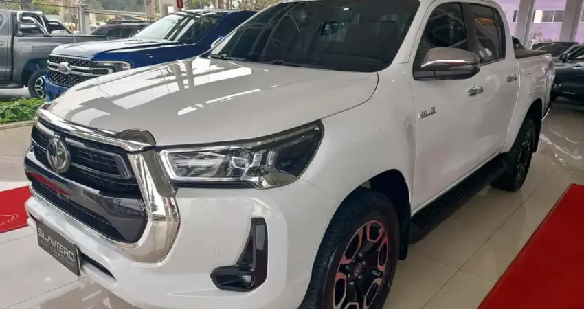 TOYOTA HILUX CD SRX 4x4 2.8 TDI 16V Diesel Aut.