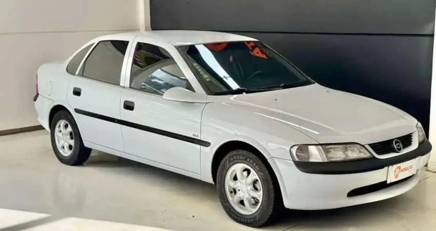 Chevrolet Vectra GLS/Expres.2.2/ 2.0 e 2.0 CD 8V  - Branca - 1997/1998