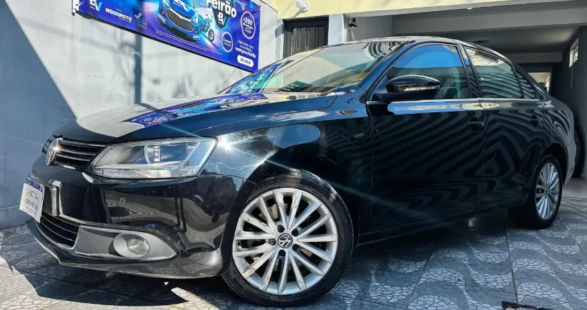 Volkswagen Jetta 2013 TSI Blindado Revisado e Com garantia