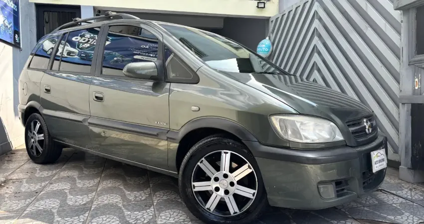 Chevrolet Zafira 2.0 Elite 7 Lugares Automático 2011 Revisado e Com Garantia