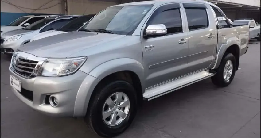 TOYOTA HILUX CD4X2 SRV 2015