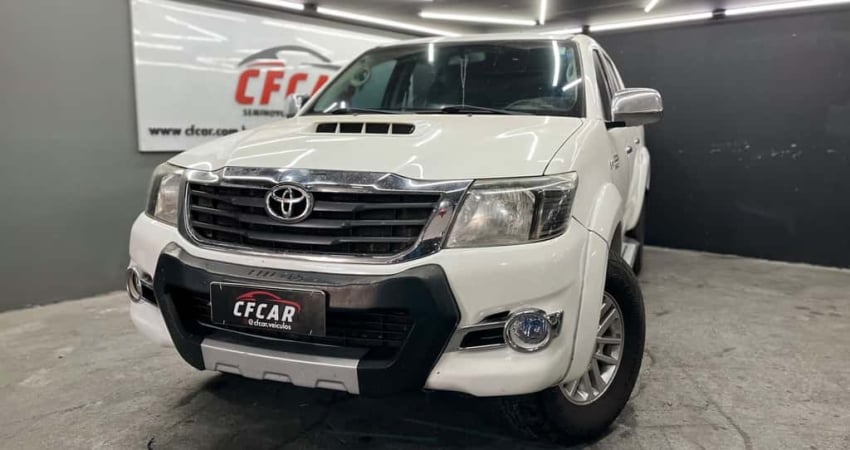 TOYOTA HILUX 3.0 STD 4X4 CD TURBO 4P
