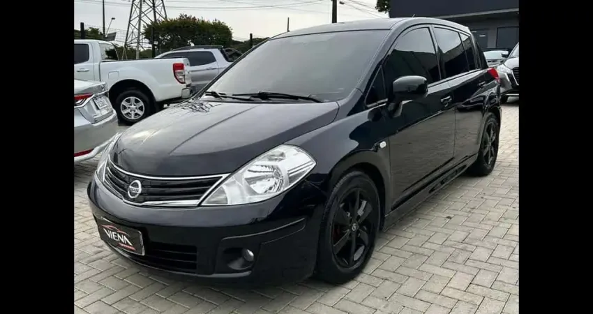 NISSAN TIIDA 1.8 SL 2012