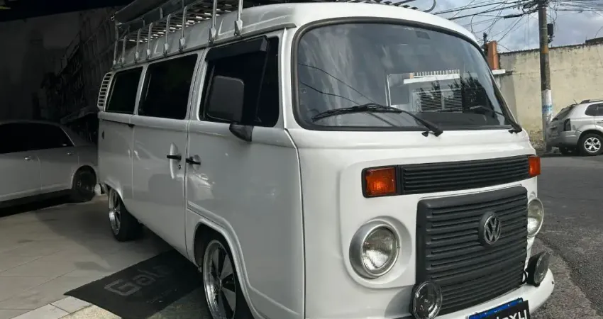 Volkswagen Kombi 1.4 Flex standard 2013