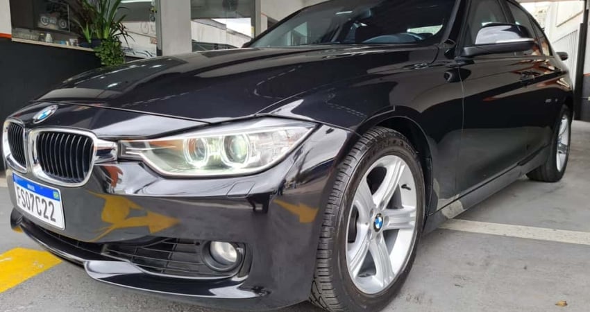 BMW 320i Flex Automático