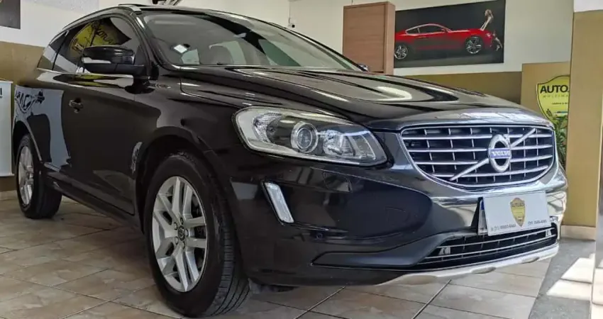 VOLVO XC 90 2.0 D5 MOMENTUM 235cv 4P