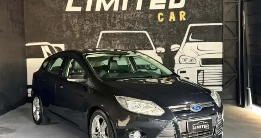 FORD FOCUS SE AT 2.0HB 2015