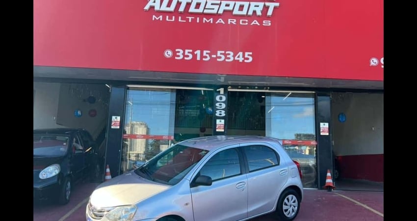TOYOTA ETIOS HB XS 1.3 2013