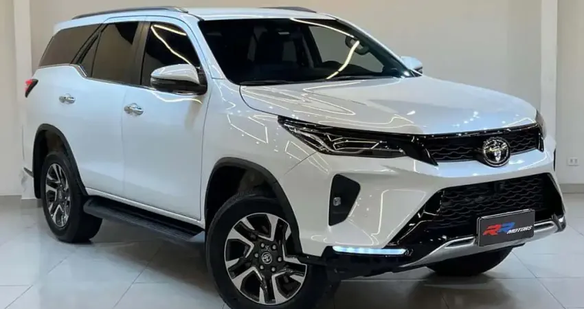 TOYOTA HILUX SWSRXA4RD 2024