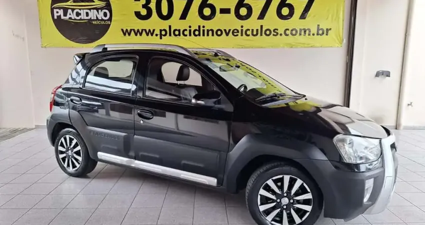 TOYOTA ETIOS 1.5 CROSS FLEX 2014