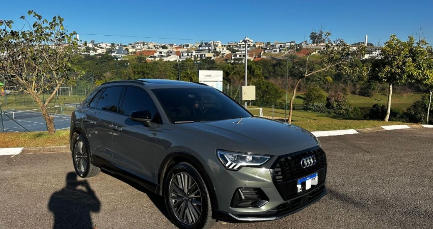 Audi Q3 Black S Line 1.4 2021 - Com teto!