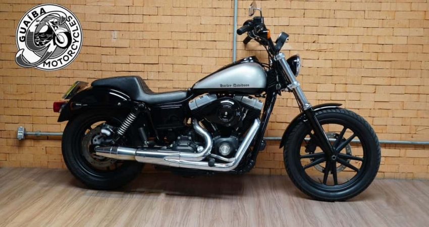 HARLEY-DAVIDSON DYNA SUPER GLIDE CUSTOM 2009