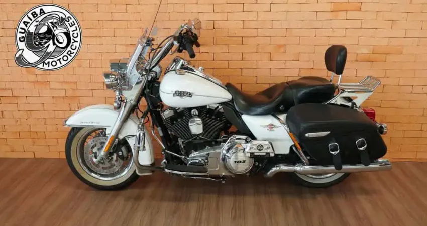 HARLEY-DAVIDSON FLHRC 2013