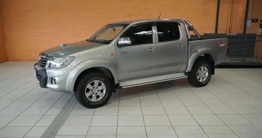 TOYOTA HILUX CD4X4 SR 2015