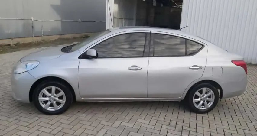 Nissan VERSA SL 1.6 16V Flex Fuel 4p Mec.