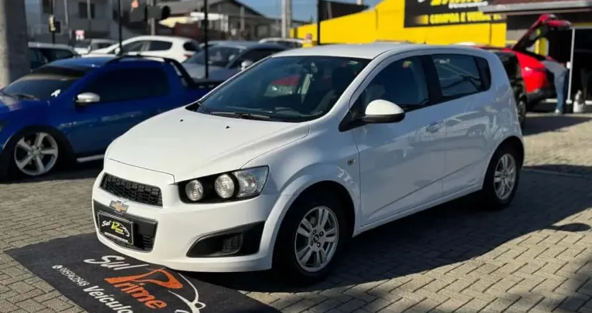 CHEVROLET SONIC 1.6 LT 16V FLEX 4P MANUAL 2014