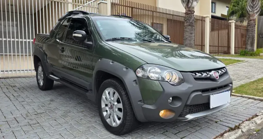 Fiat Strada Adventure Locker 1.8 2015  A mais bonita de Curitiba! Edição especial, completa, com pne